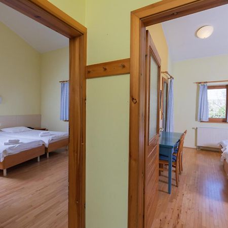 Depandansa Bor** Hotell Ankaran Exteriör bild